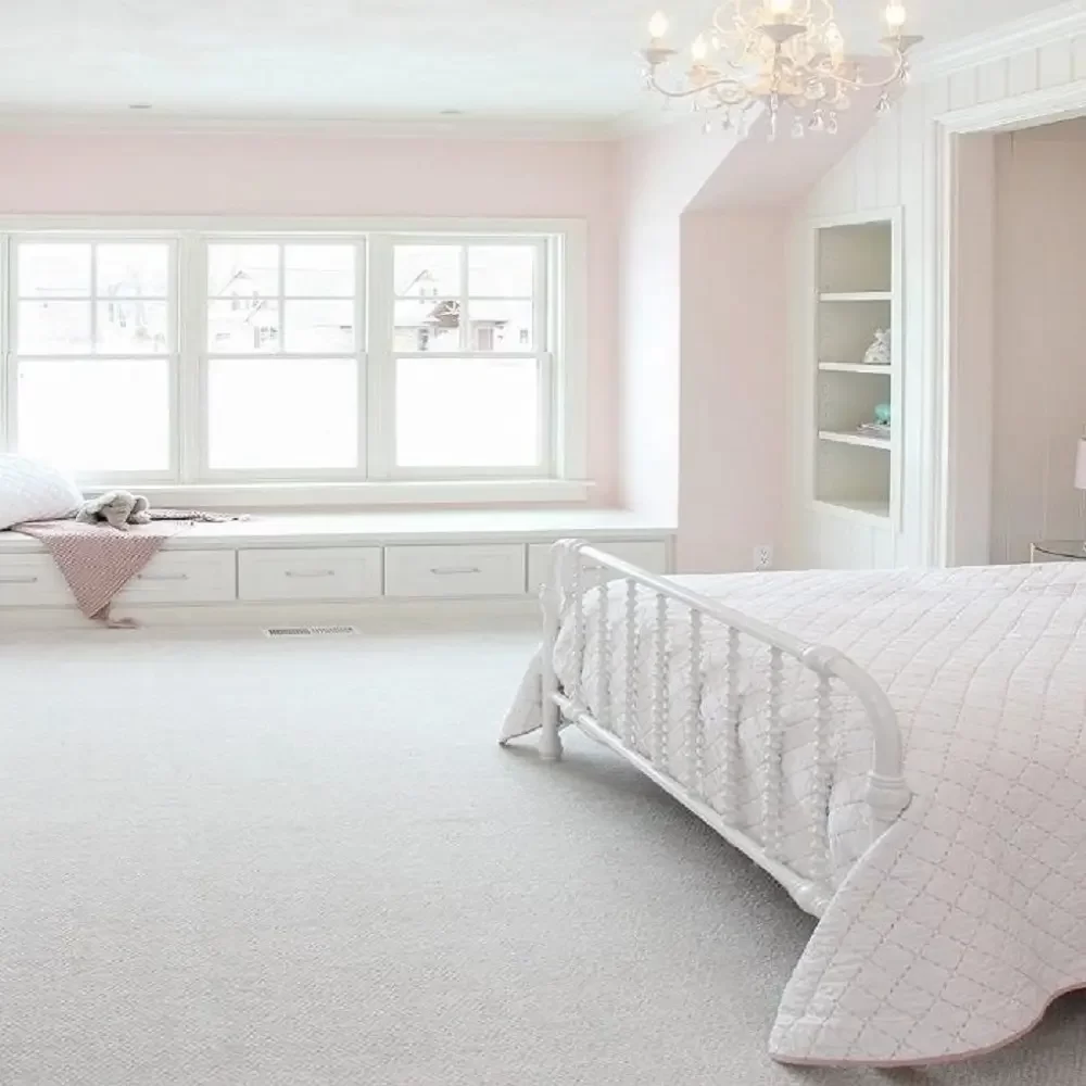 White Carpets S2